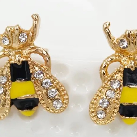 Beautiful bee pierced earrings NWOT - Picture 10 of 10